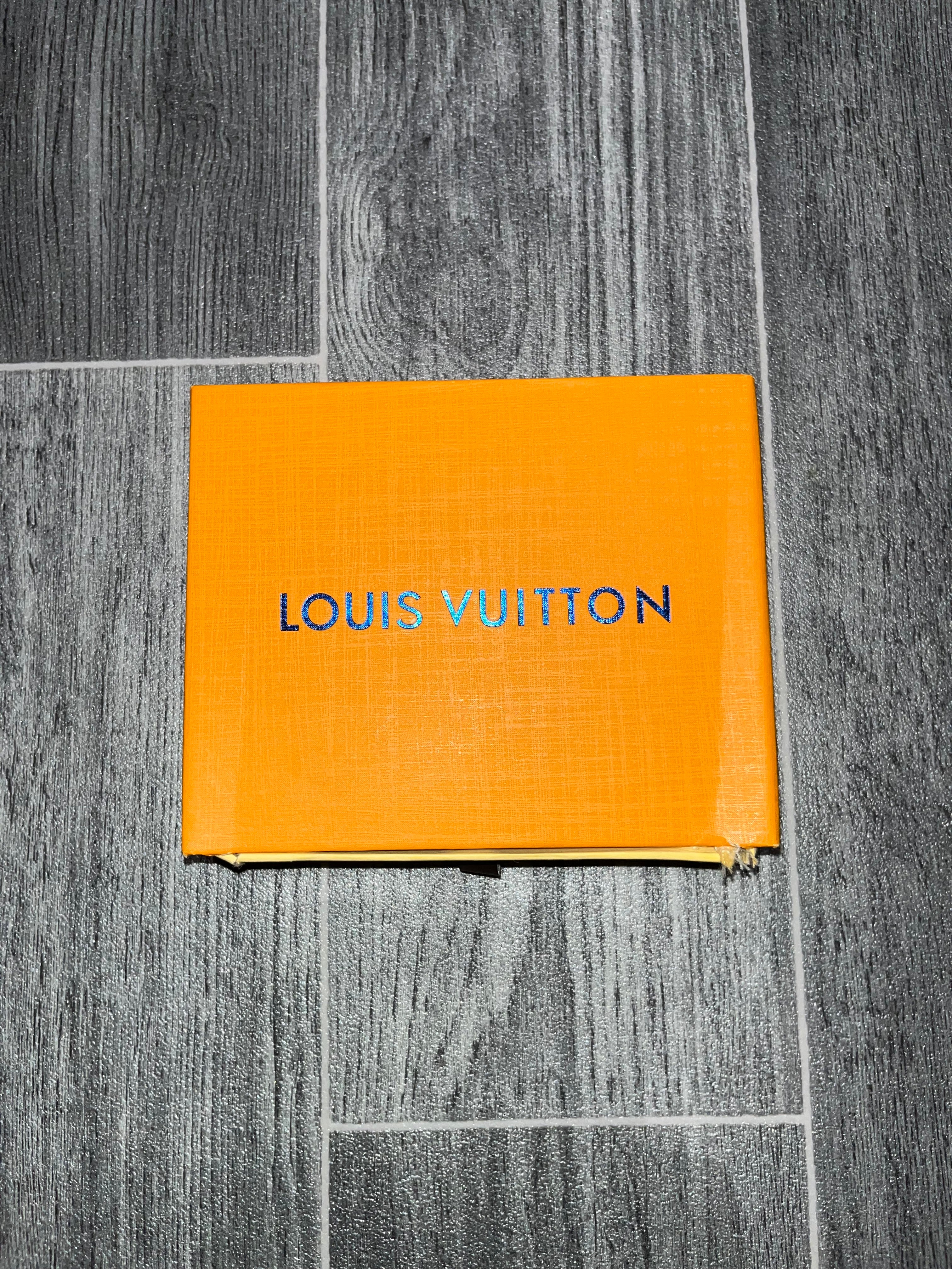 Mens LV Wallet Black Checkered