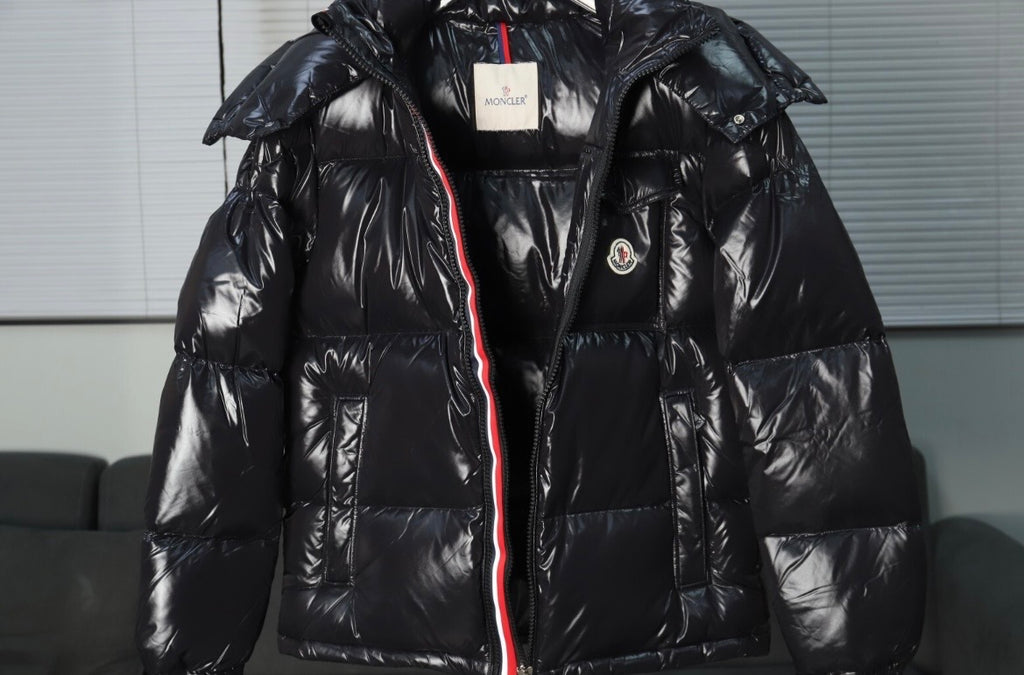 Moncler Montbeliard Hooded Short Down Jacket