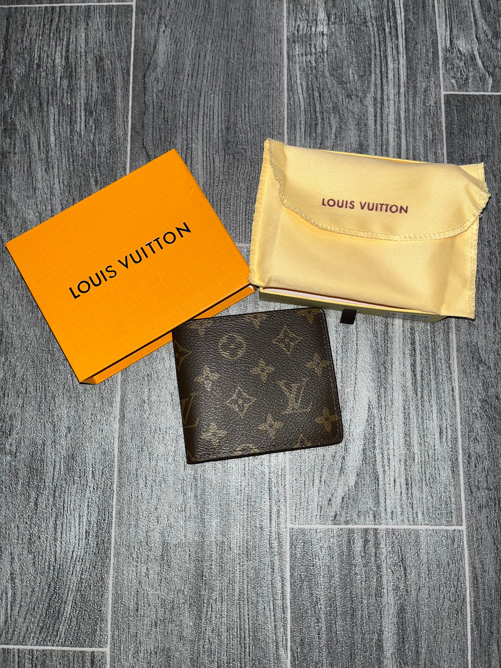 Mens LV Wallet Brown